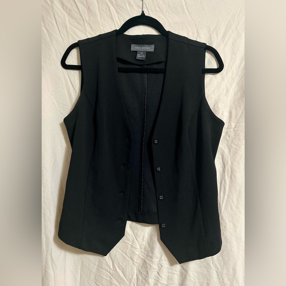 Black Sleeveless Vest